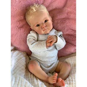 18 Inch Realistic Reborn Doll Girl Slightly with A Cloth Body for Kids Age 3+